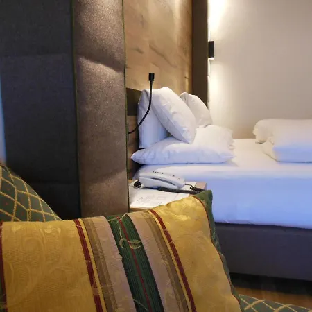 Ξενοδοχείο Tiefenbrunner 4*