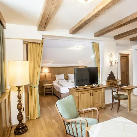 Hotel Tiefenbrunner 4*