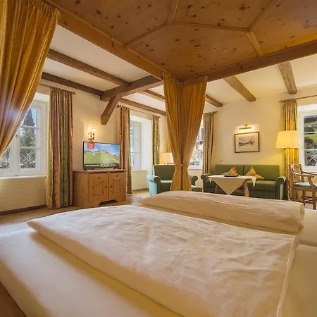 Tiefenbrunner Hotel